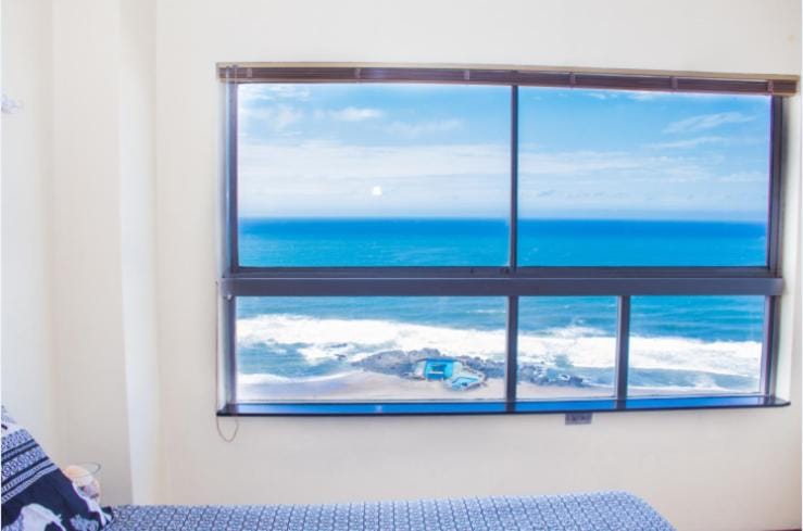 High Tide Beach Condo Apartment in KwaZulu-Natal