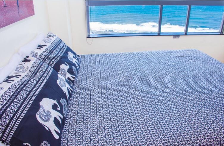 High Tide Beach Condo Apartment in KwaZulu-Natal