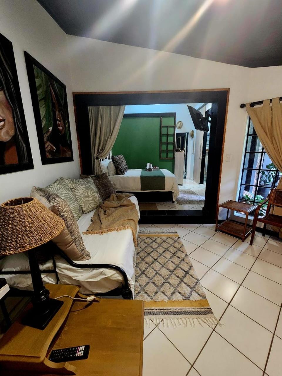 TV and multimedia, Seating area, Bedroom, bunk bed