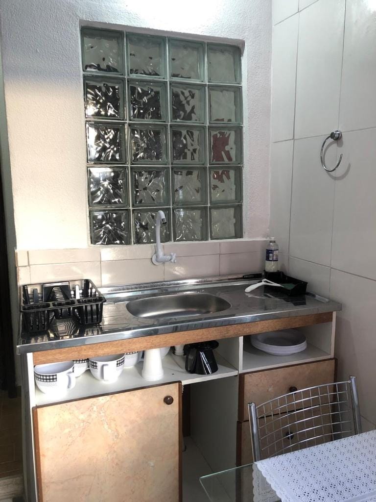 Apartamento de 2 quartos com Ar Condicionado na Enseada Apartment in State of São Paulo