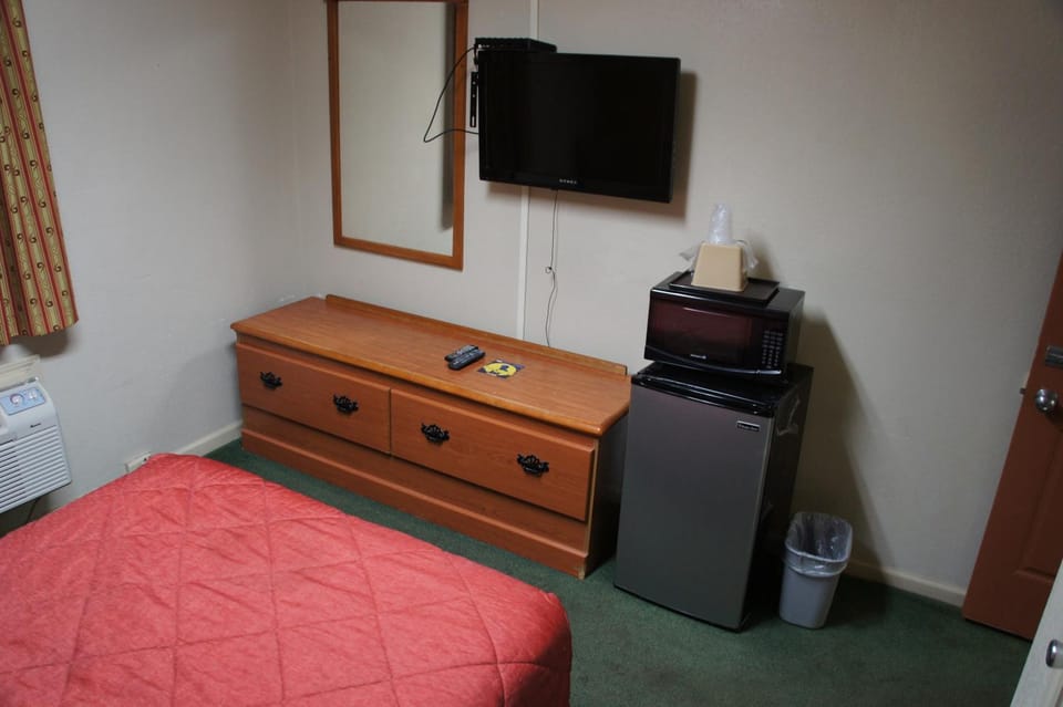 Royalinn & suites Hotel in Burlington