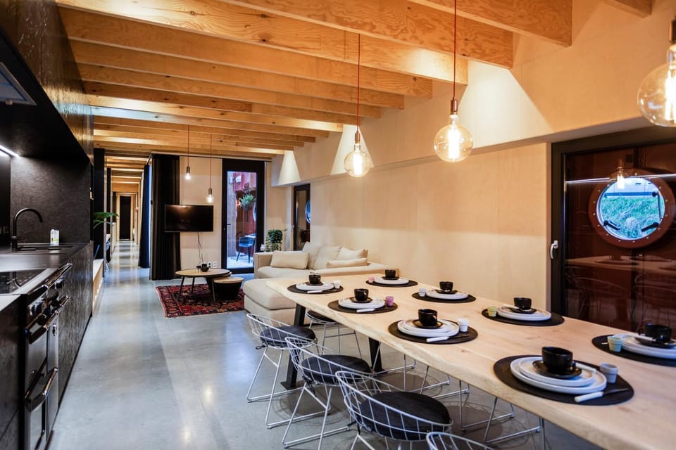 Juno Boat Docked boat in Ghent