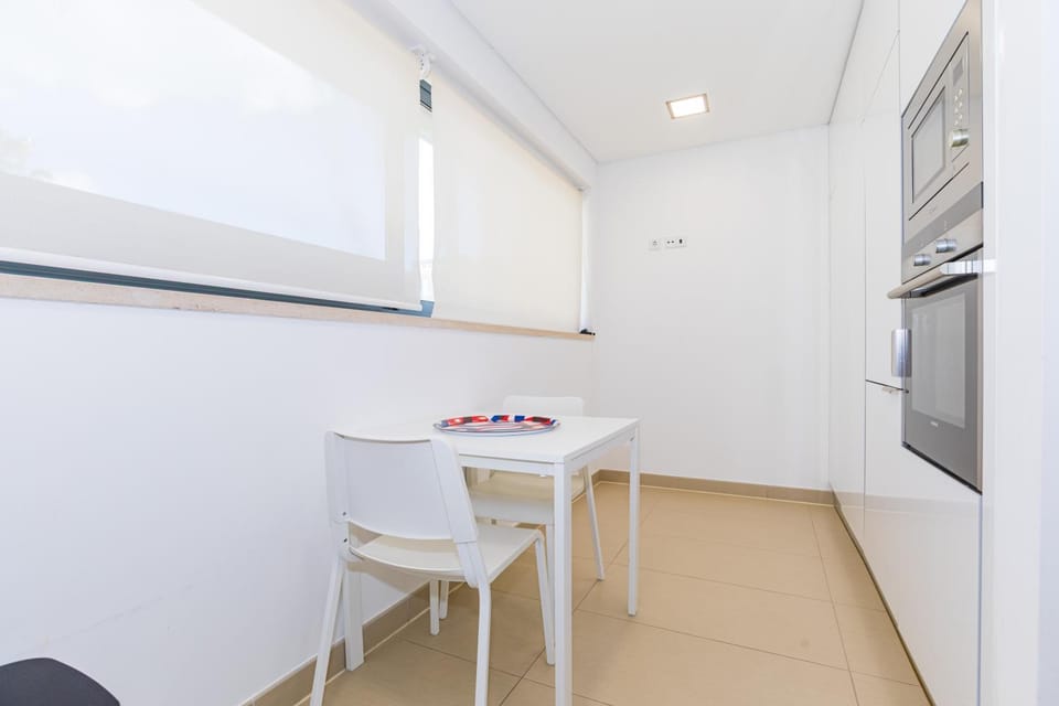 TV and multimedia, Kitchen or kitchenette, Dining area, minibar, oven