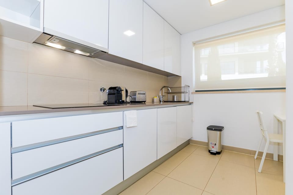 Coffee/tea facilities, Kitchen or kitchenette, minibar, stove, toaster