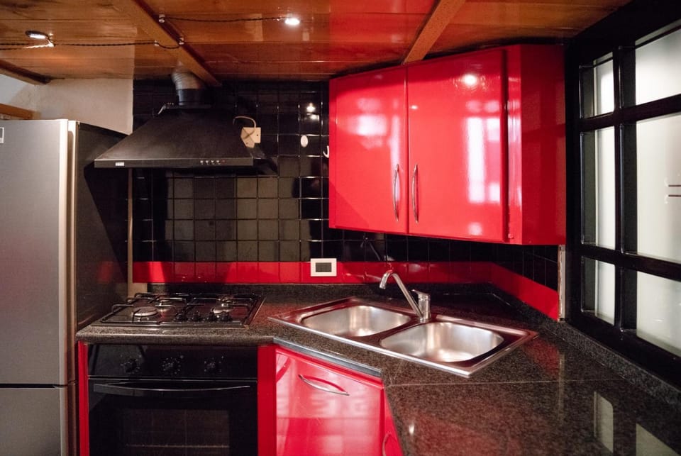 Corso Vittorio Rustic Loft Apartment in Cagliari