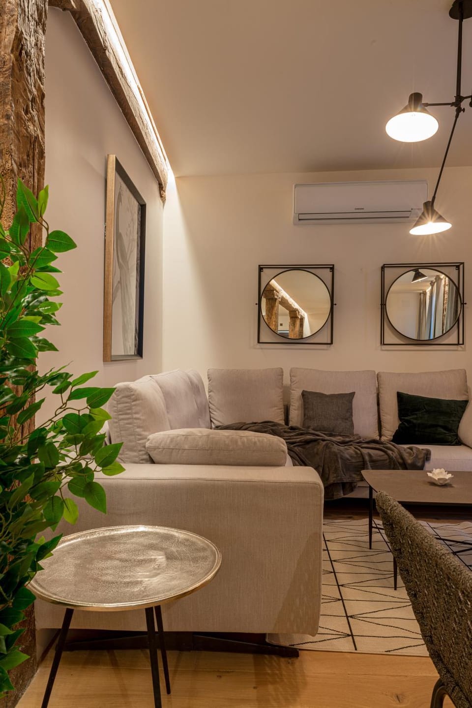 Living room, Lounge or bar