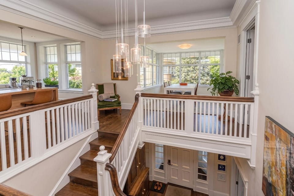 Les Suites Du Vieux-Lévis - With AC and Parking Bed and Breakfast in Quebec City