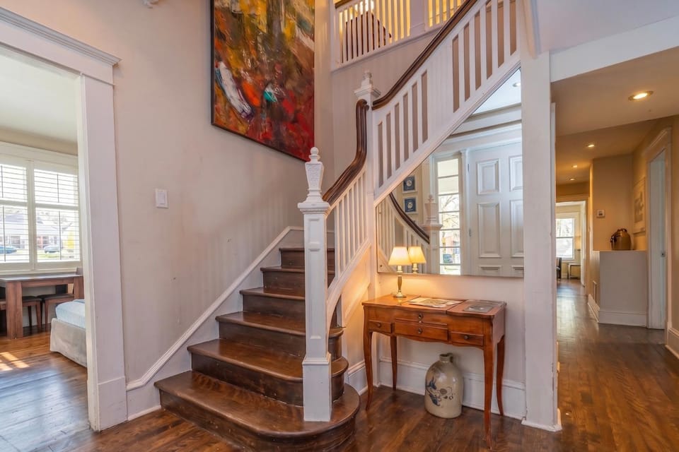 Les Suites Du Vieux-Lévis - With AC and Parking Bed and Breakfast in Quebec City