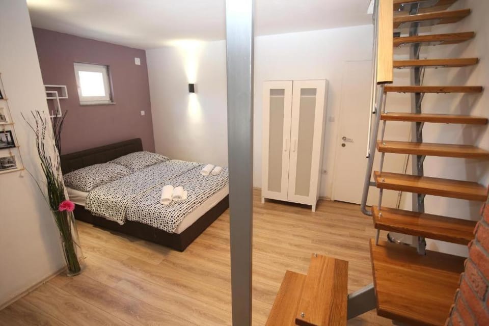 Apartments Rooms PAROMLIN CENTAR Apartment in City of Zagreb
