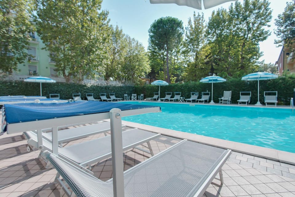 Pool view, Swimming pool