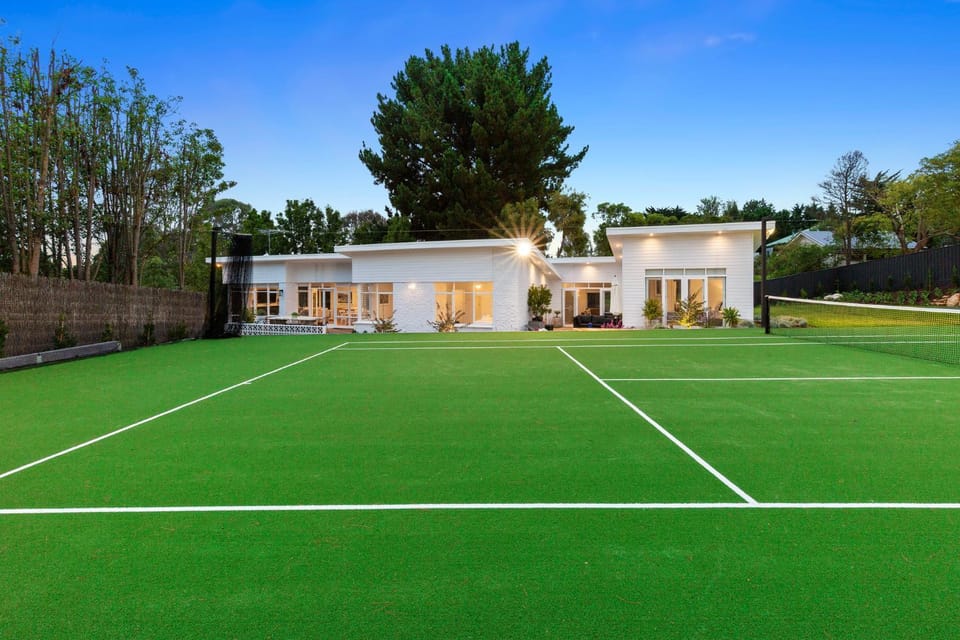 Tennis court