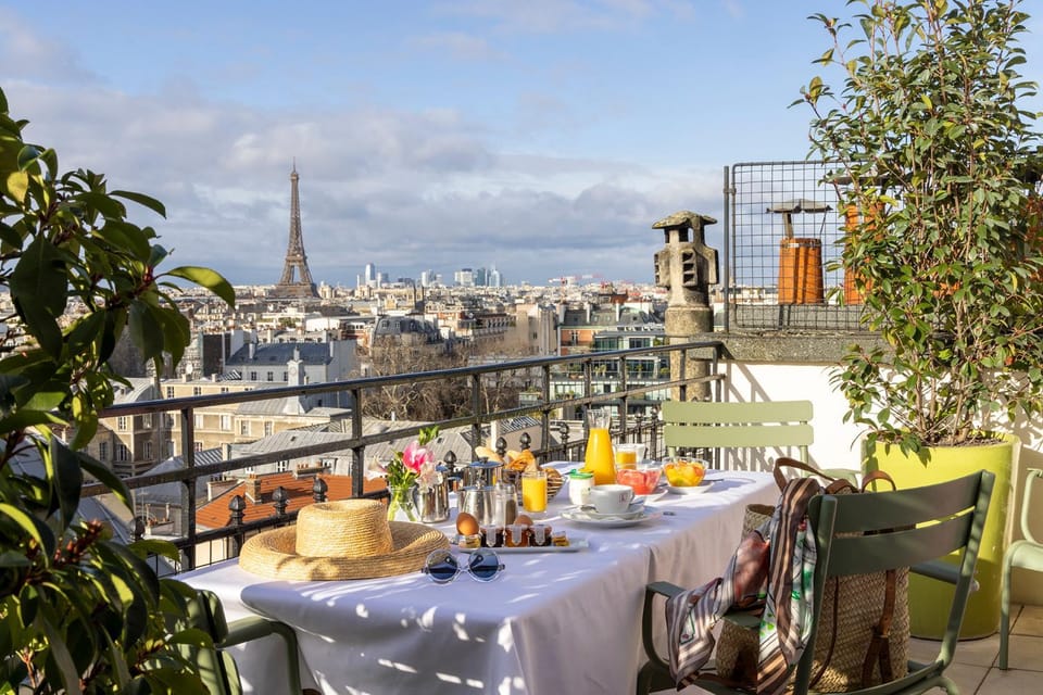 Balcony/Terrace, City view