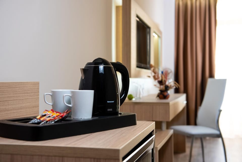 Coffee/tea facilities, Seating area