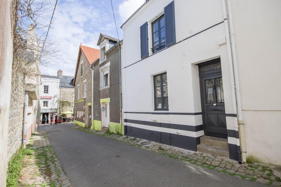 Quiet street view