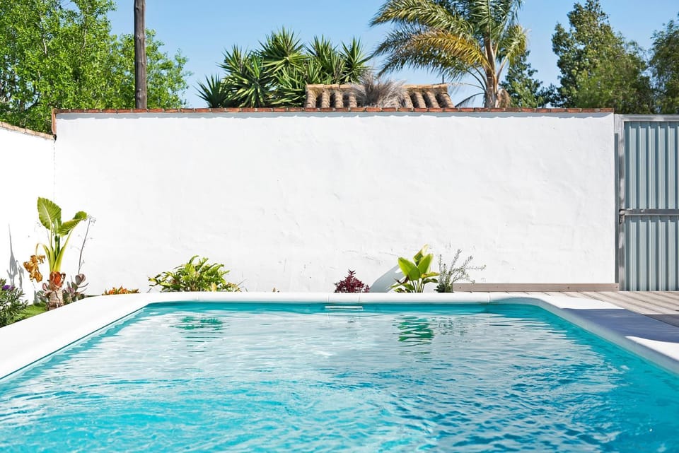 Property building, Swimming pool