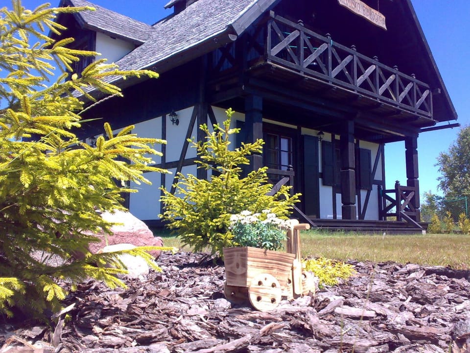 Balcony/Terrace, Balcony/Terrace, Area and facilities