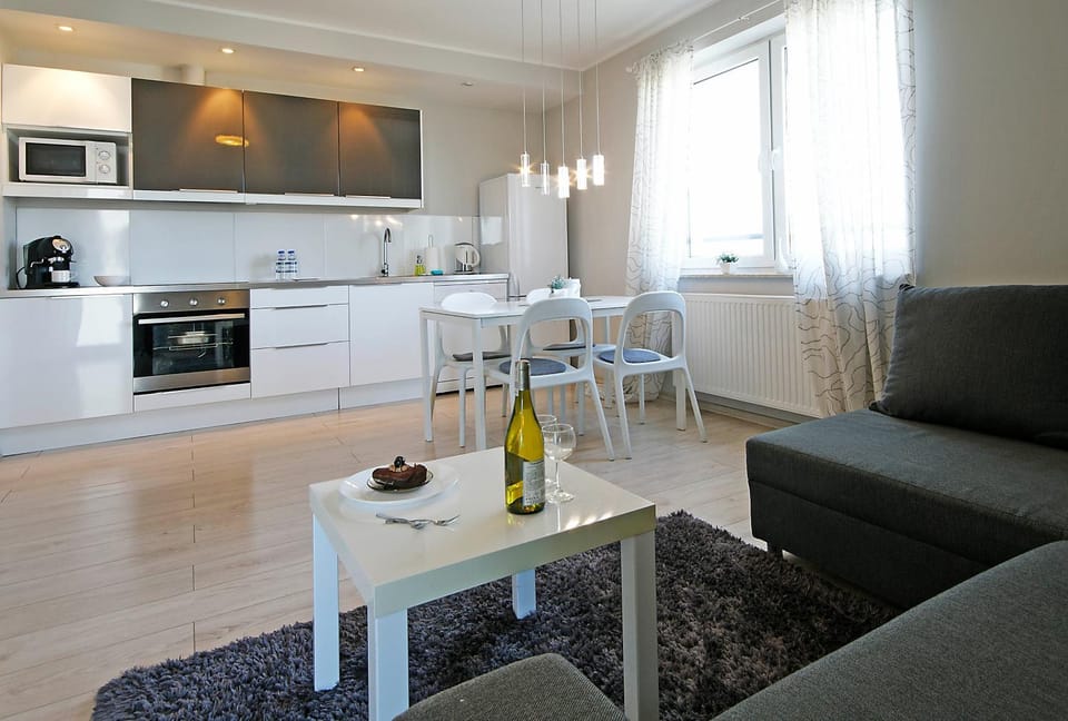 Kitchen or kitchenette, Living room, Dining area, oven, stove