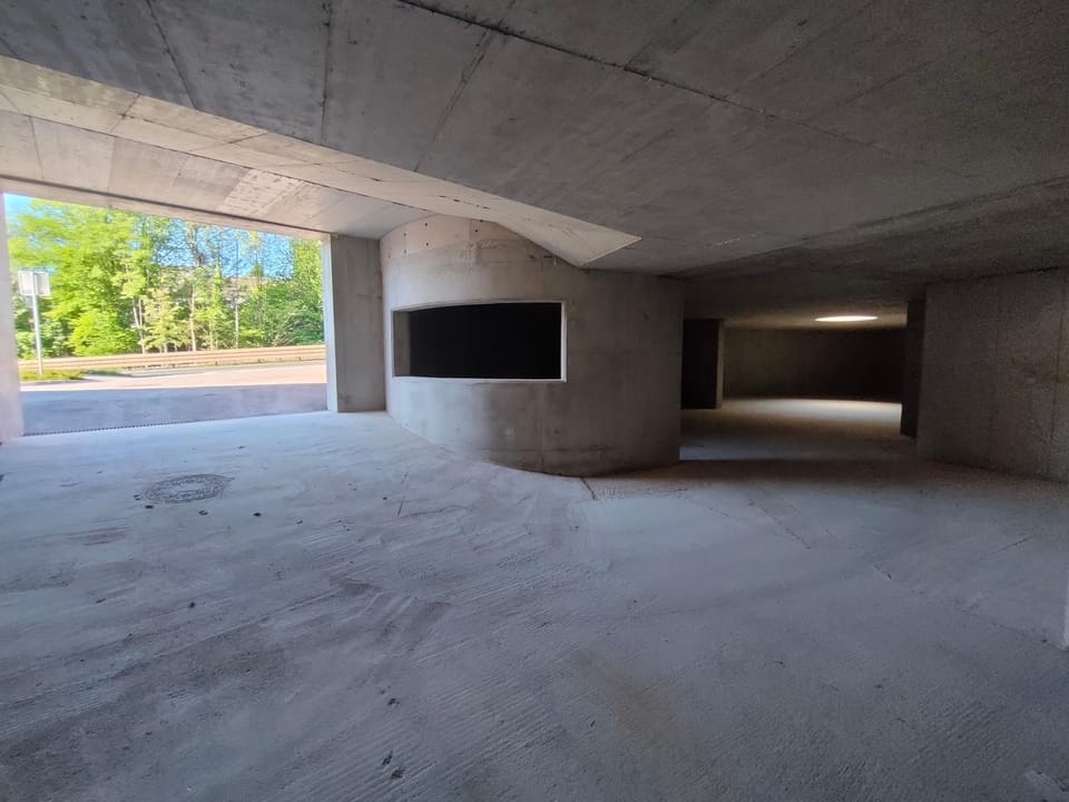On site, Parking