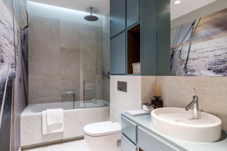 Shower, Toilet, Bathroom, Bath, towels