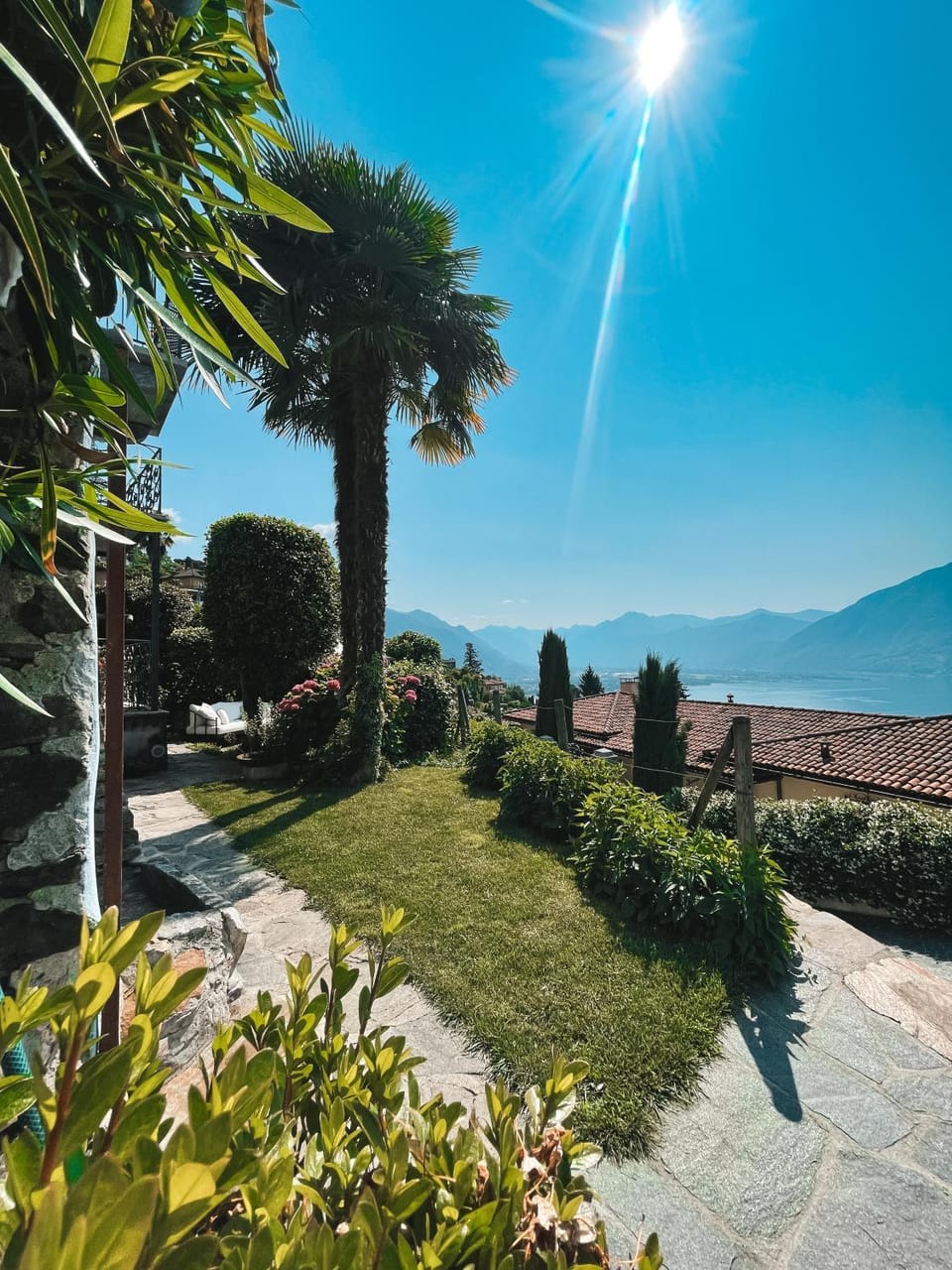 Facade/entrance, Garden view