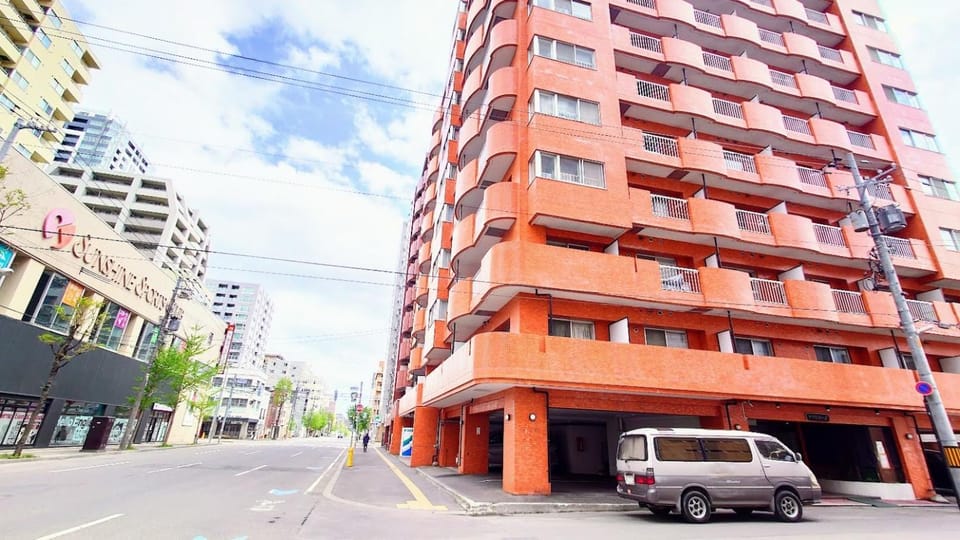 札幌市中心部大通公園まで徒歩十分観光移動に便利なロケーションs1111 Apartment in Sapporo