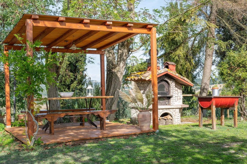 Patio, BBQ facilities, Garden