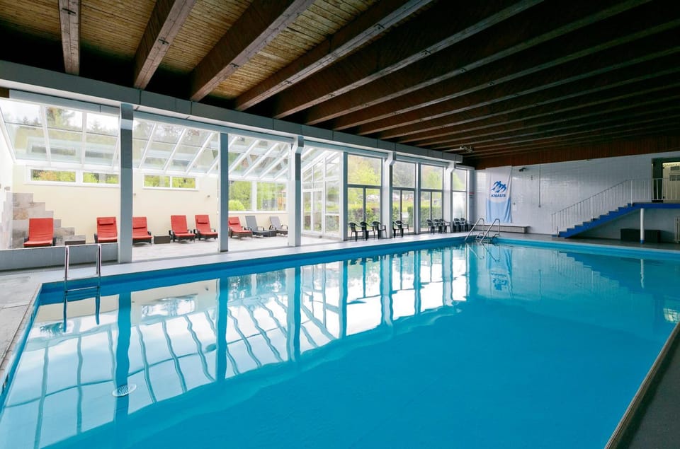 Swimming pool, Swimming pool