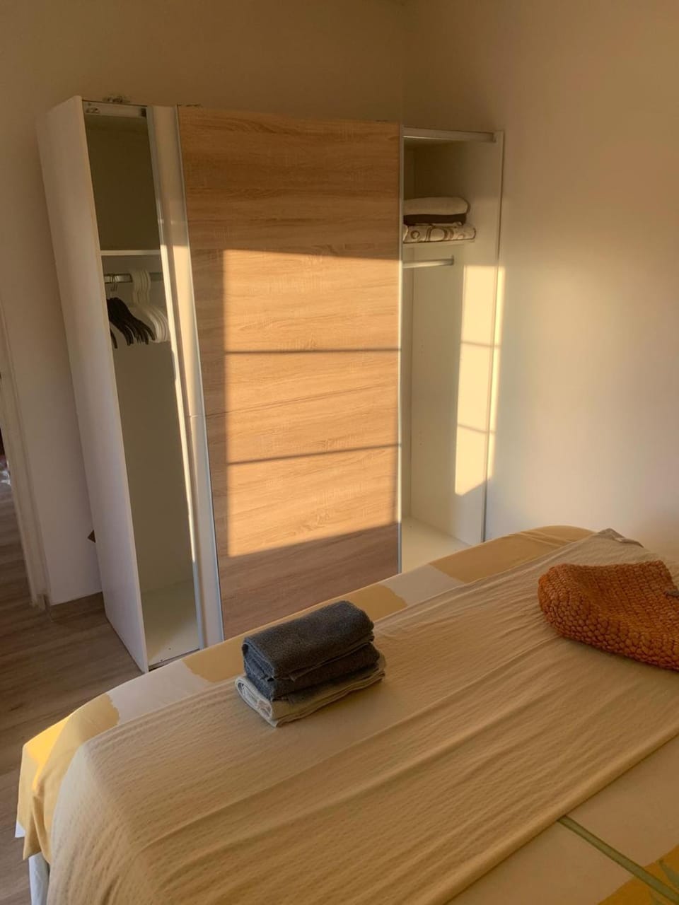 Apartment in Vrsi with Balcony, Air conditioning, Wi-Fi (4824-5) Apartment in Zadar County