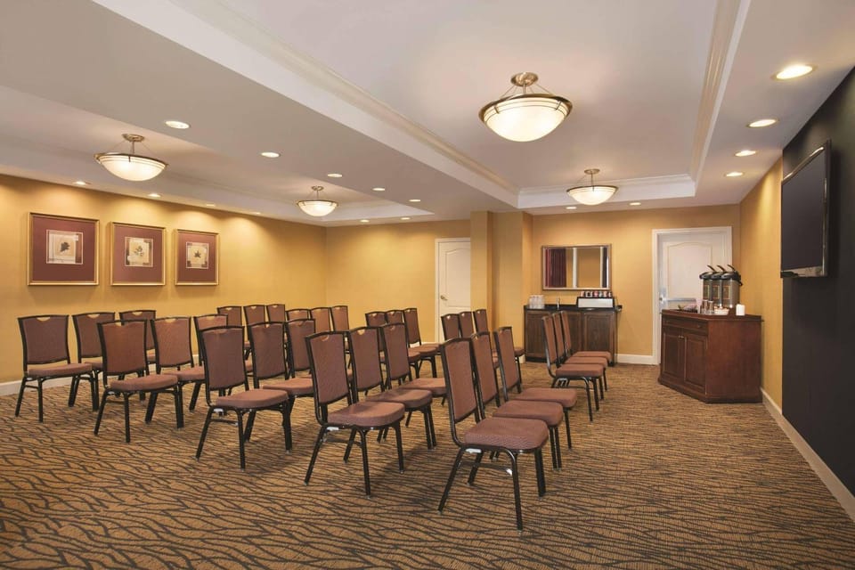 Meeting/conference room