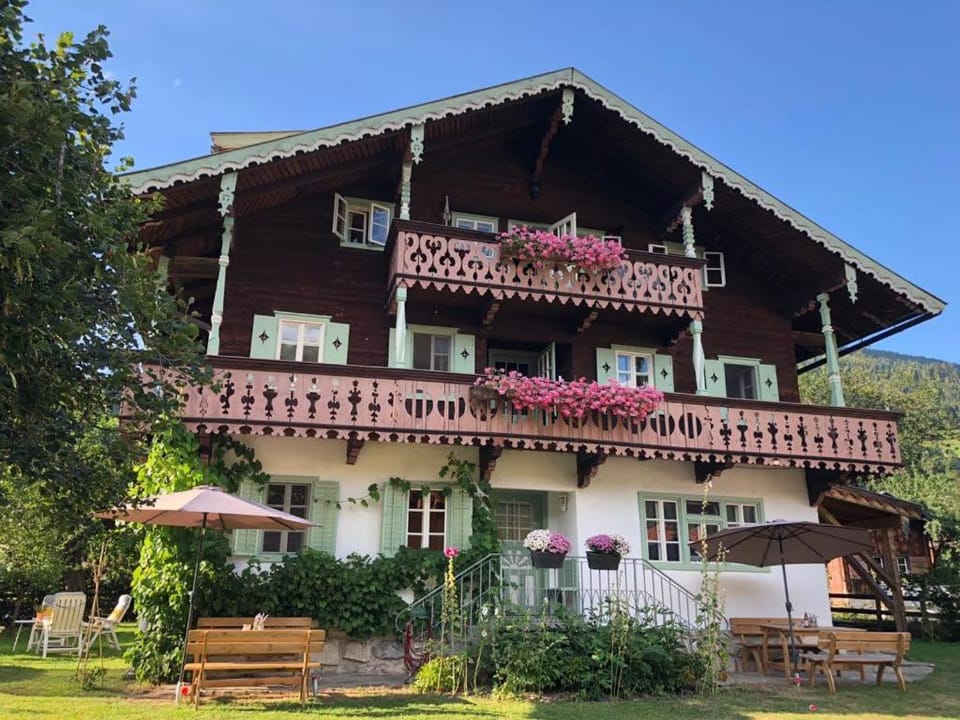 Villa Zeppelin - App Aquamarin Apartment in Salzburgerland