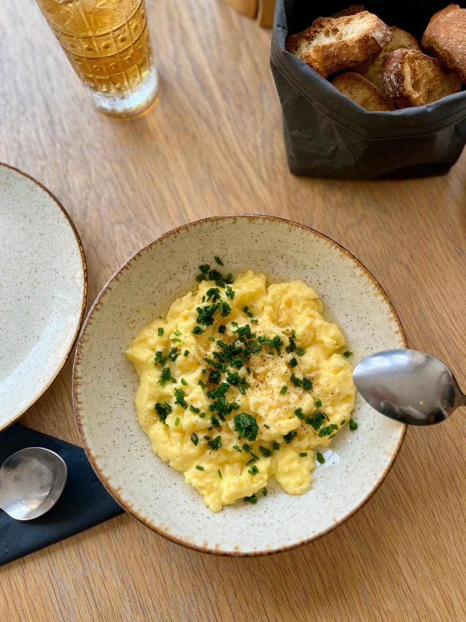 Lounge or bar, Meals