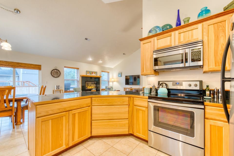 Seaglass and Agate House in Rockaway Beach