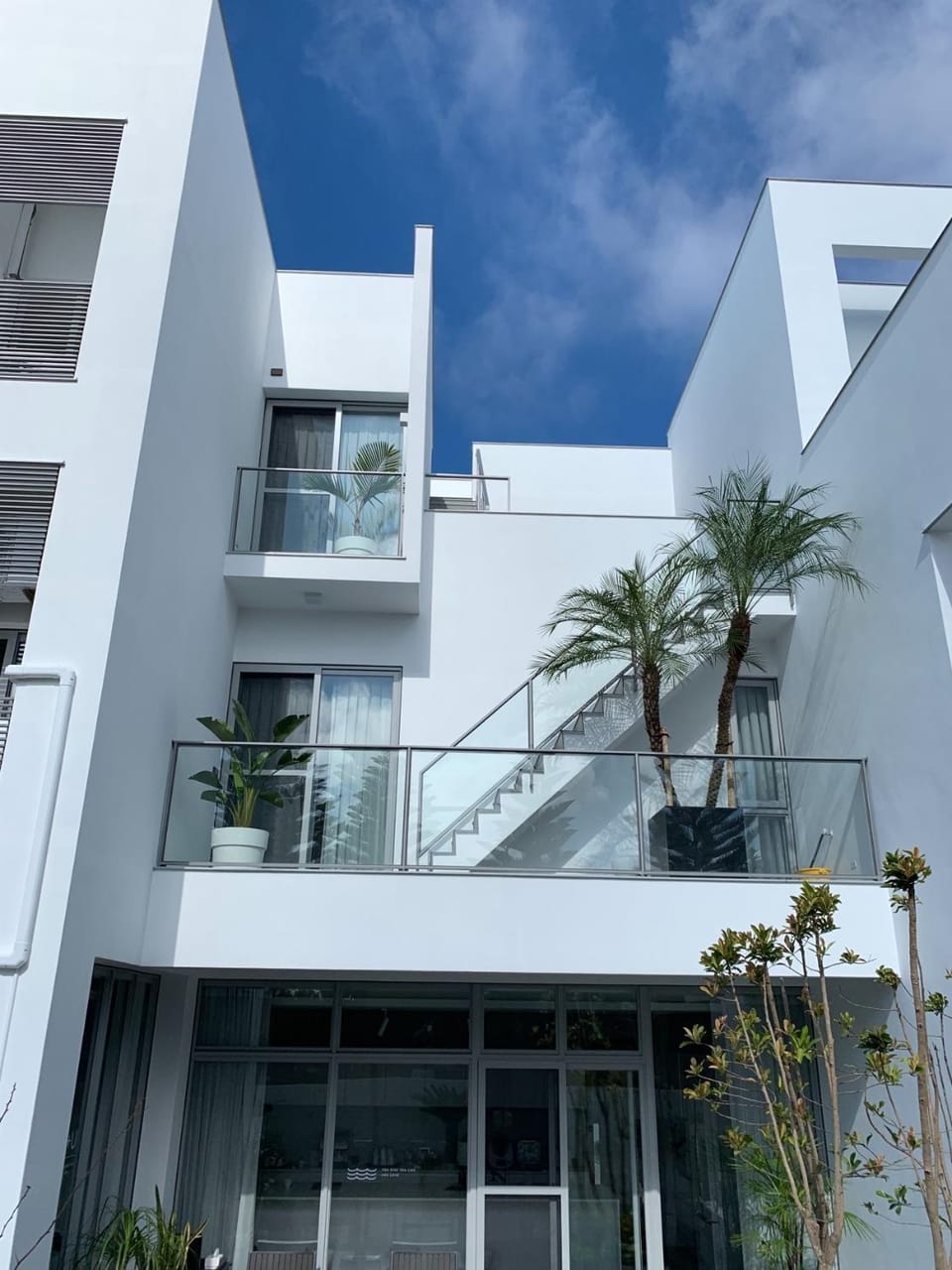 Property building, Patio, Bird's eye view, Garden, Balcony/Terrace, Floor plan
