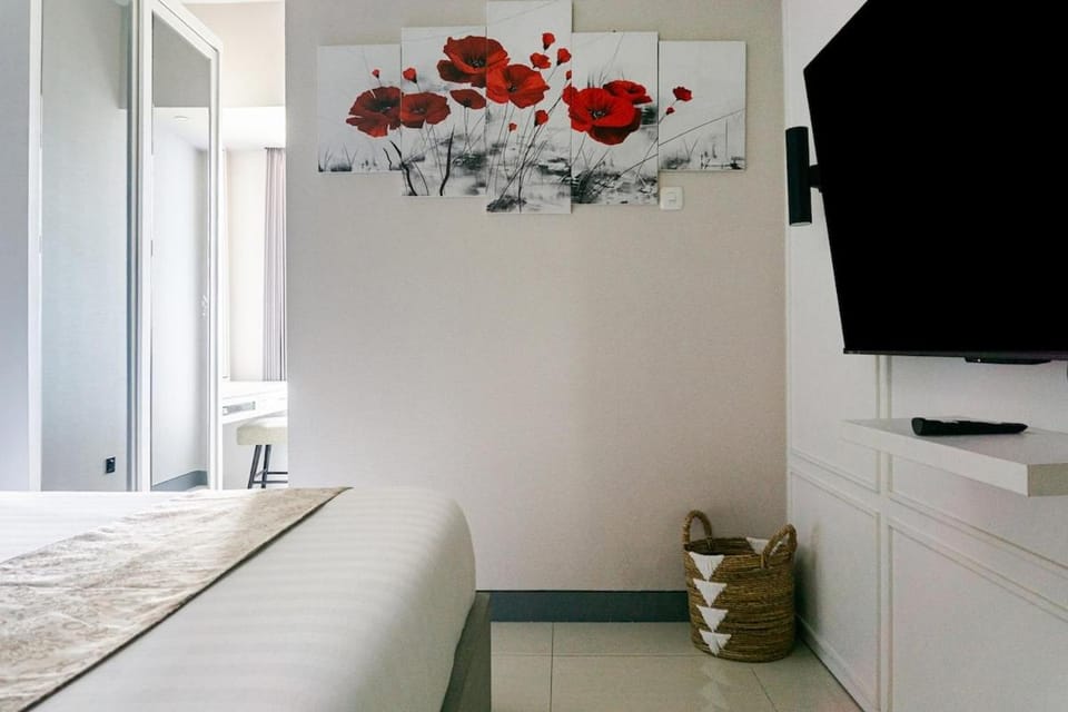 Luxury 2 Bed Room Anderson Apartment Pakuwon Mall Apartment in Surabaya