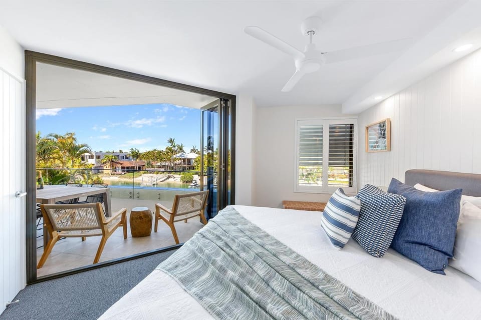 Modern Aqua Haven with Pool Pisces 5 Apartment in Noosa Heads