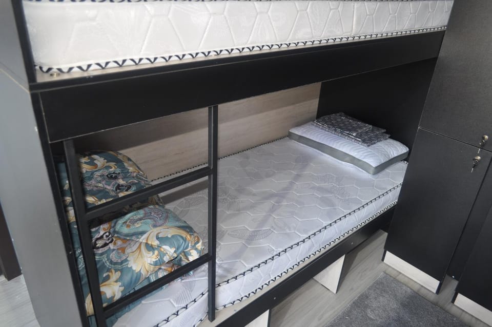 bunk bed