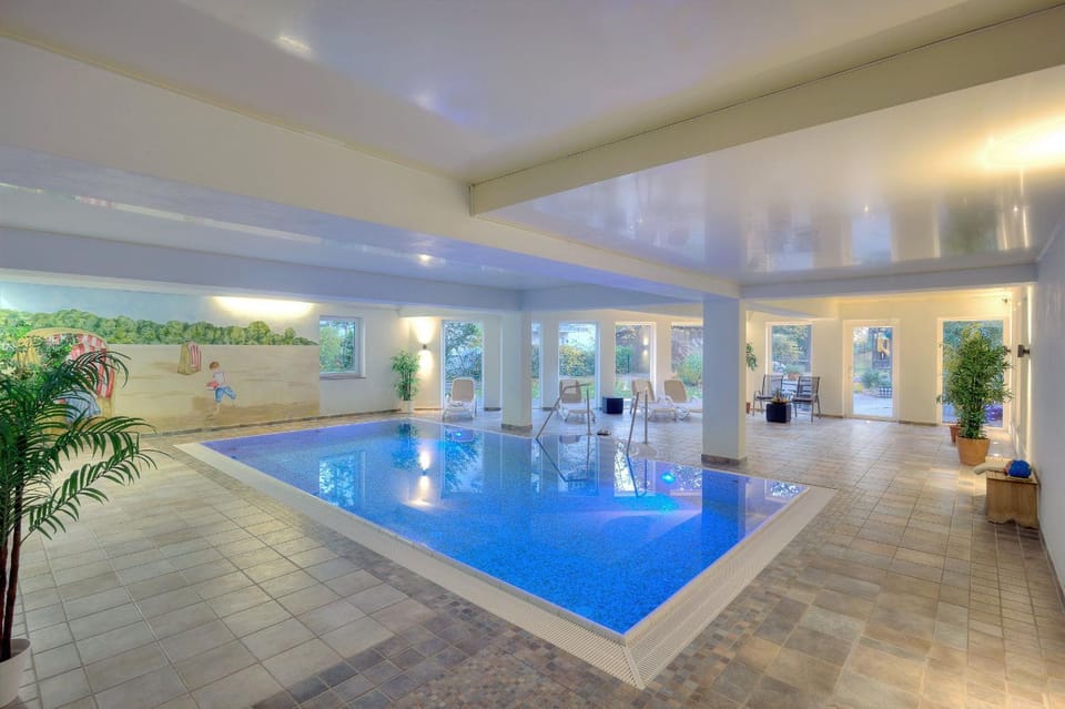 Spa and wellness centre/facilities, Swimming pool