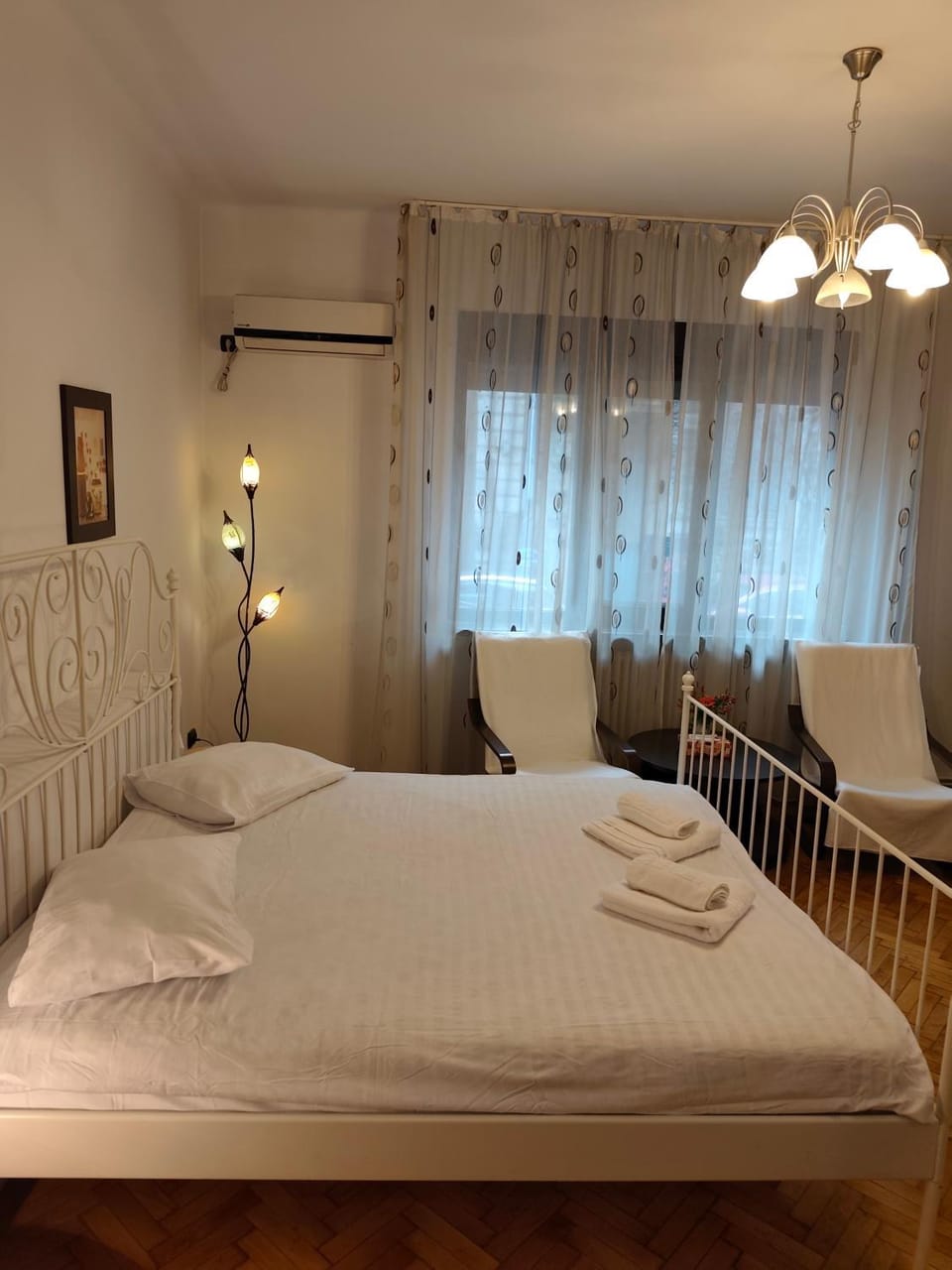 Apartament Athenee Palace Bucharest Apartment in Bucharest