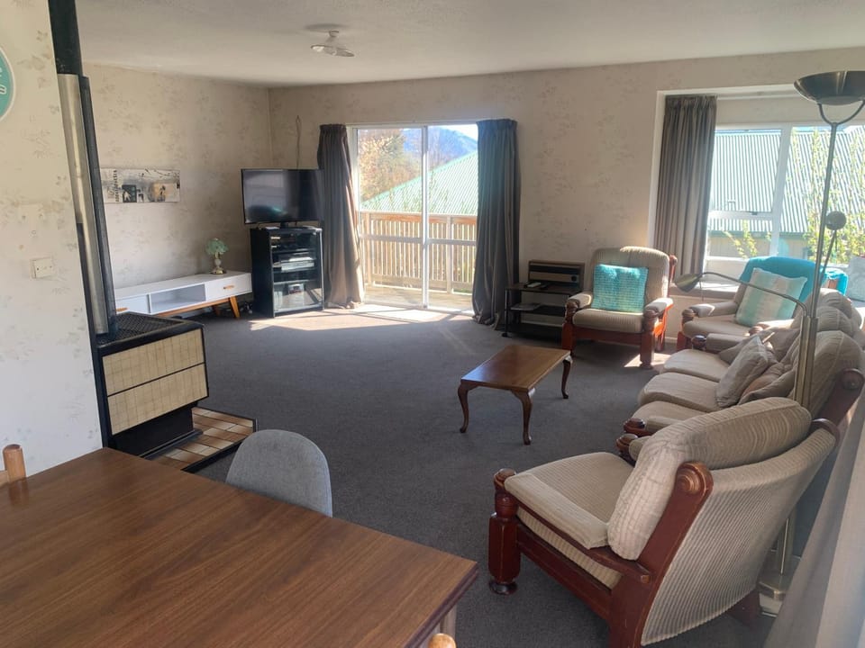 6a Bath Street House in Hanmer Springs