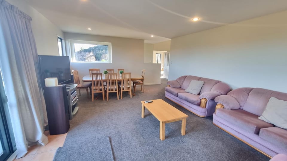 18b Oregon Heights House in Hanmer Springs