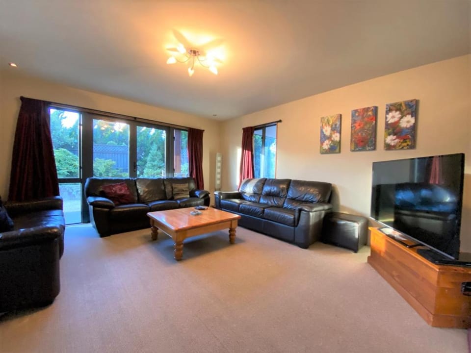 10 Tarndale Place House in Hanmer Springs