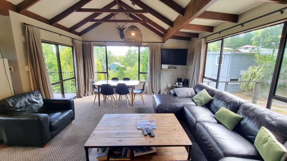 7 Alpine Avenue House in Hanmer Springs