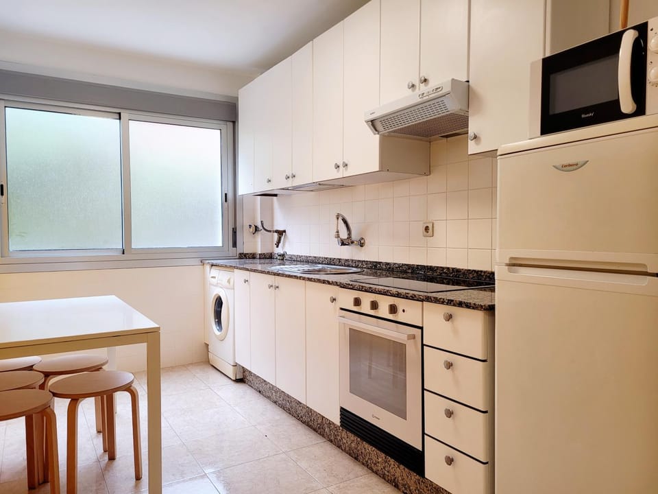 Amplio piso próximo a la Catedral y el Camino. C2 Apartment in Santiago de Compostela