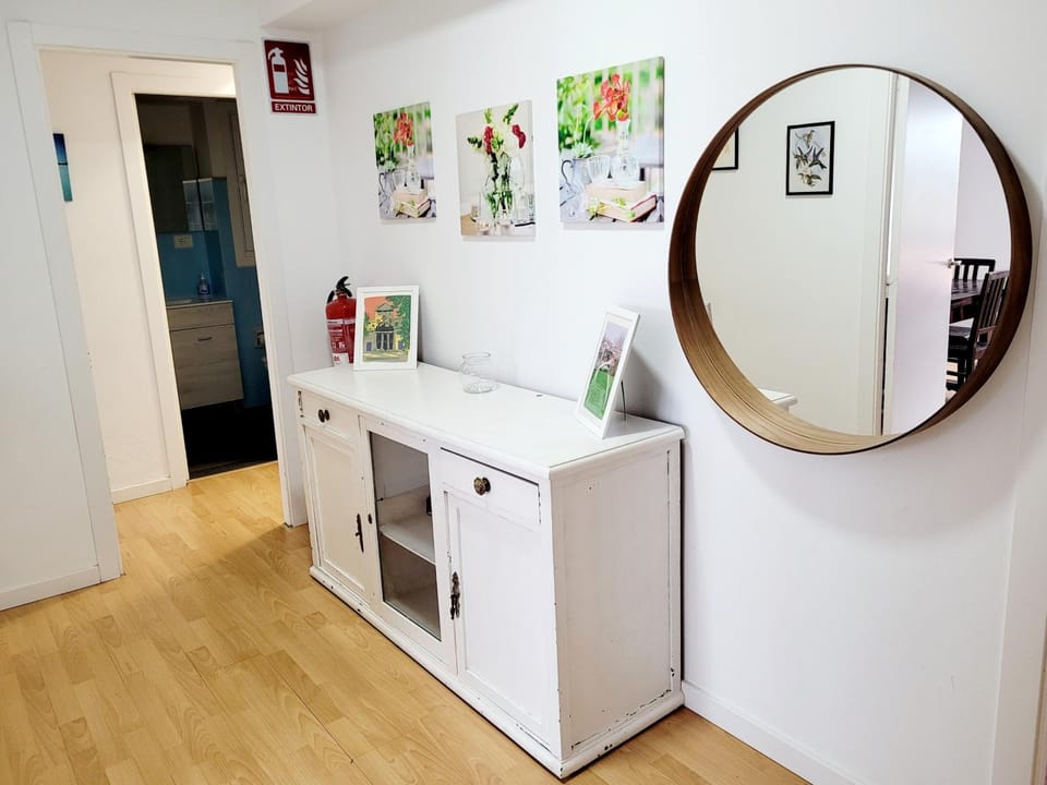 Amplio piso con vistas en la entrada del camino C4 Apartment in Santiago de Compostela