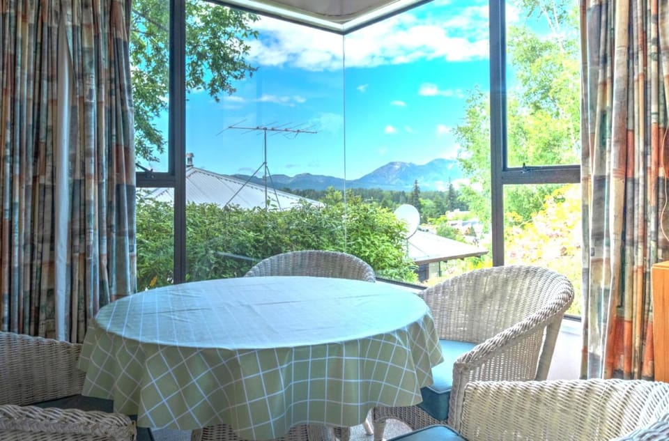 34 Denby Place House in Hanmer Springs