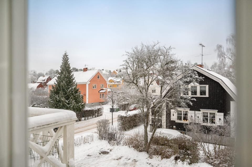 Central beautiful modern accommodation near Stockholm City Apartment in Stockholm