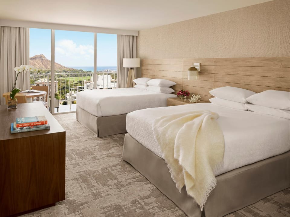 Bedroom, Mountain view, Sea view