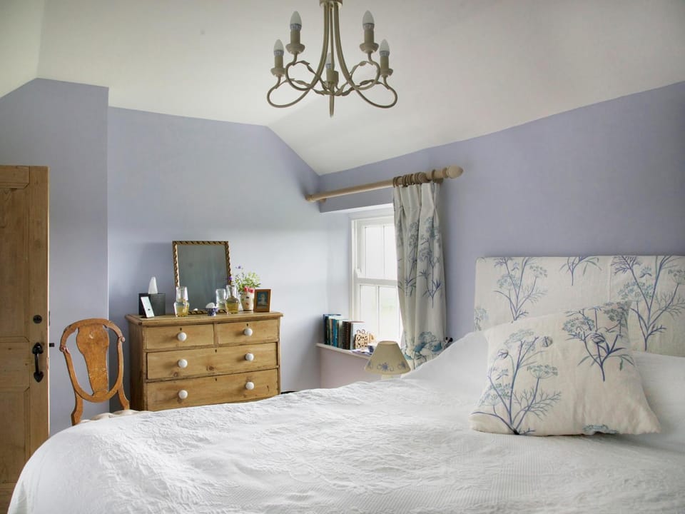 Higher Tresmorn Farm Bed and Breakfast in England