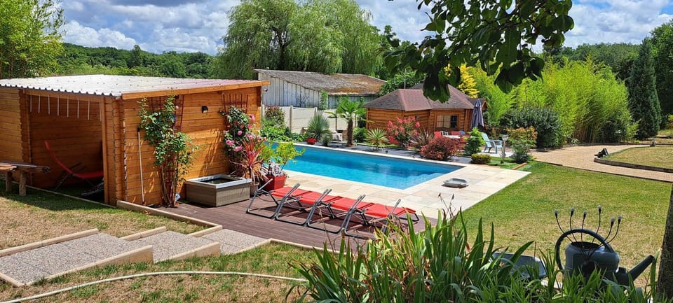 Bedroom, Swimming pool, sunbed