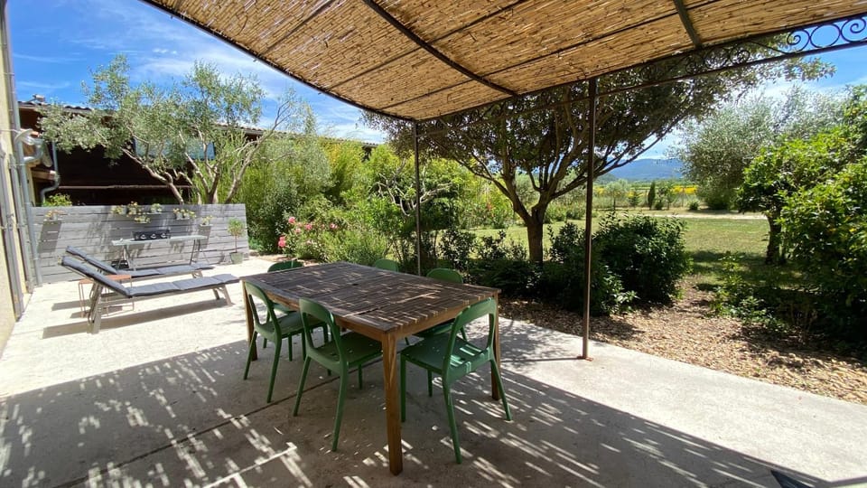 Patio, Natural landscape, Garden, Garden, View (from property/room), Balcony/Terrace, Dining area, Garden view